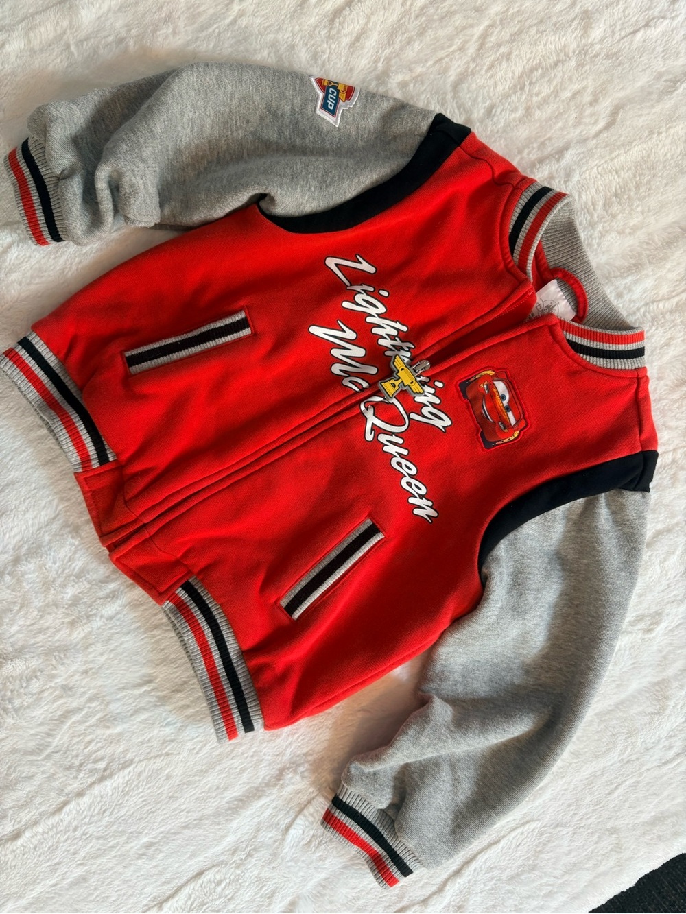 Disney Pixar Cars Lightning McQueen Jacket Kids Size 4